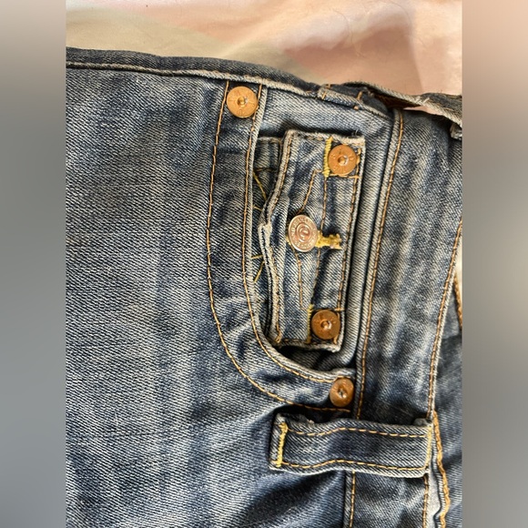 Dark and light blue authentic true religion jeans cute and stylish! - Picture 7 of 8
